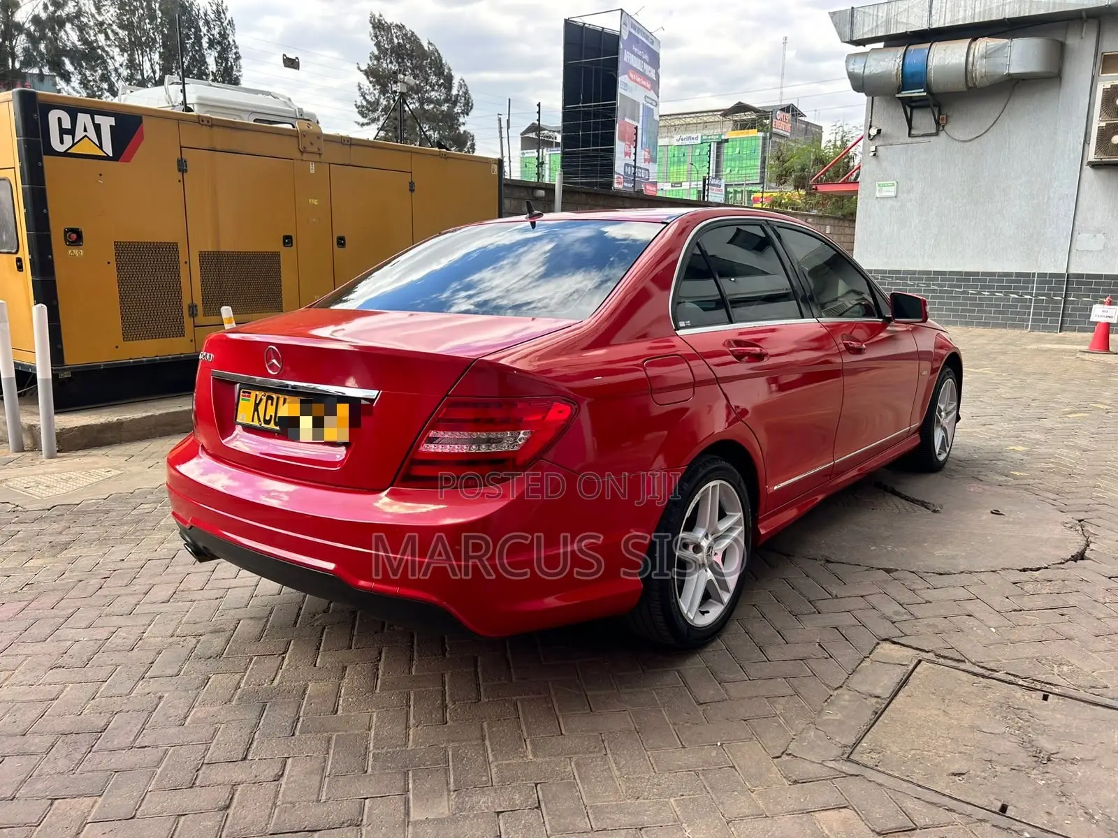 Mercedes-Benz C200 2012 Red