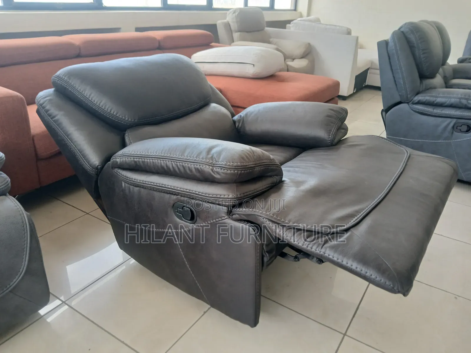Black Leather King-Size 1 Seater Recliner Sofa