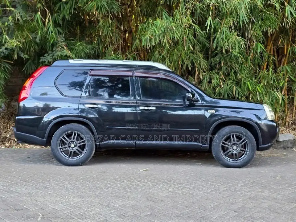 Nissan X-Trail 2.0 Automatic 2008 Black