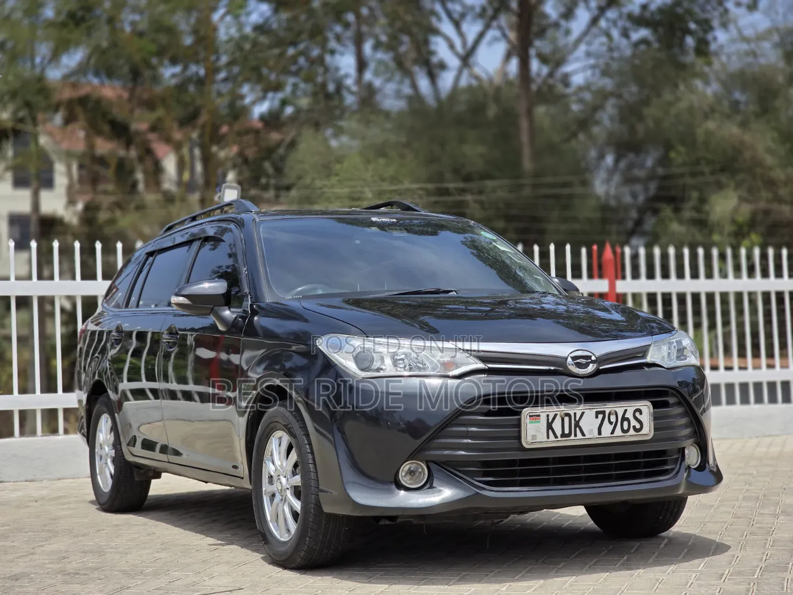 Toyota Corolla Fielder 1.5 Petrol FWD 2015 Black