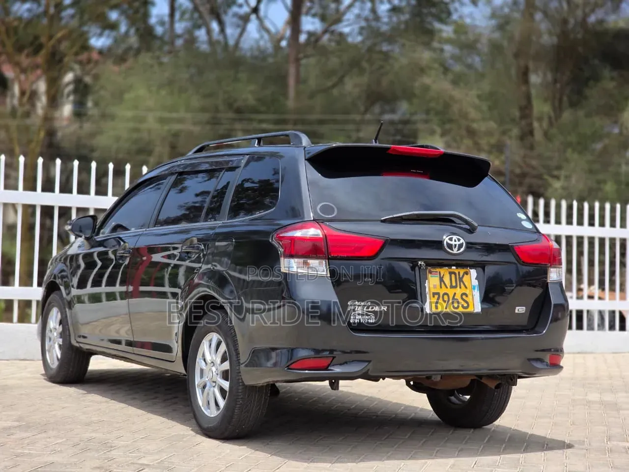 Toyota Corolla Fielder 1.5 Petrol FWD 2015 Black
