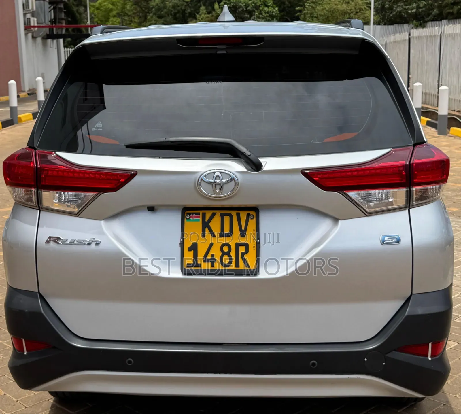 Toyota Rush 2018 Silver