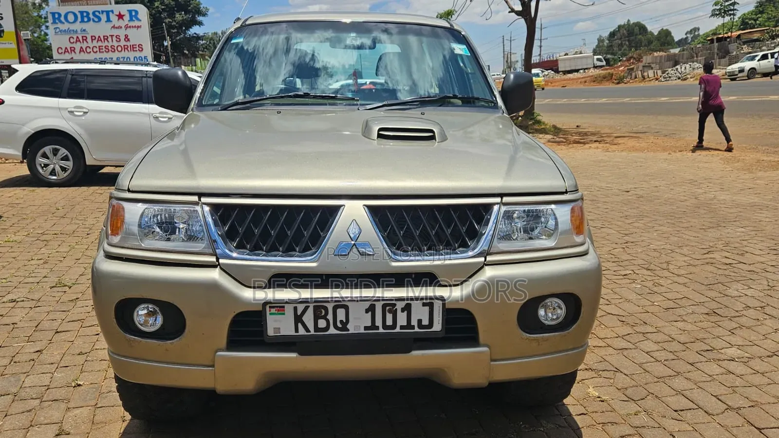Mitsubishi Shogun 3.2 Di-Dc GLS 2010 Beige