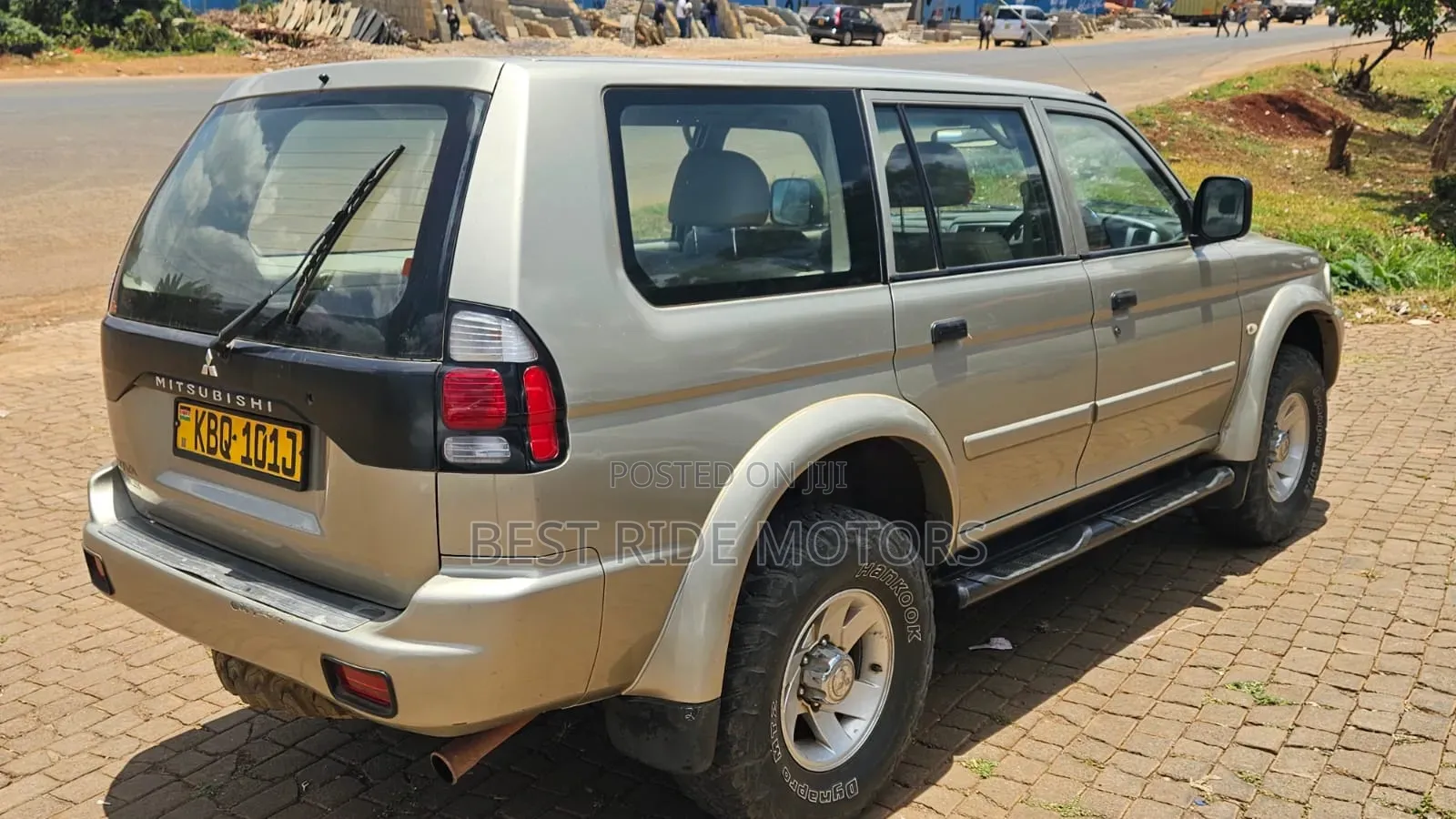 Mitsubishi Shogun 3.2 Di-Dc GLS 2010 Beige