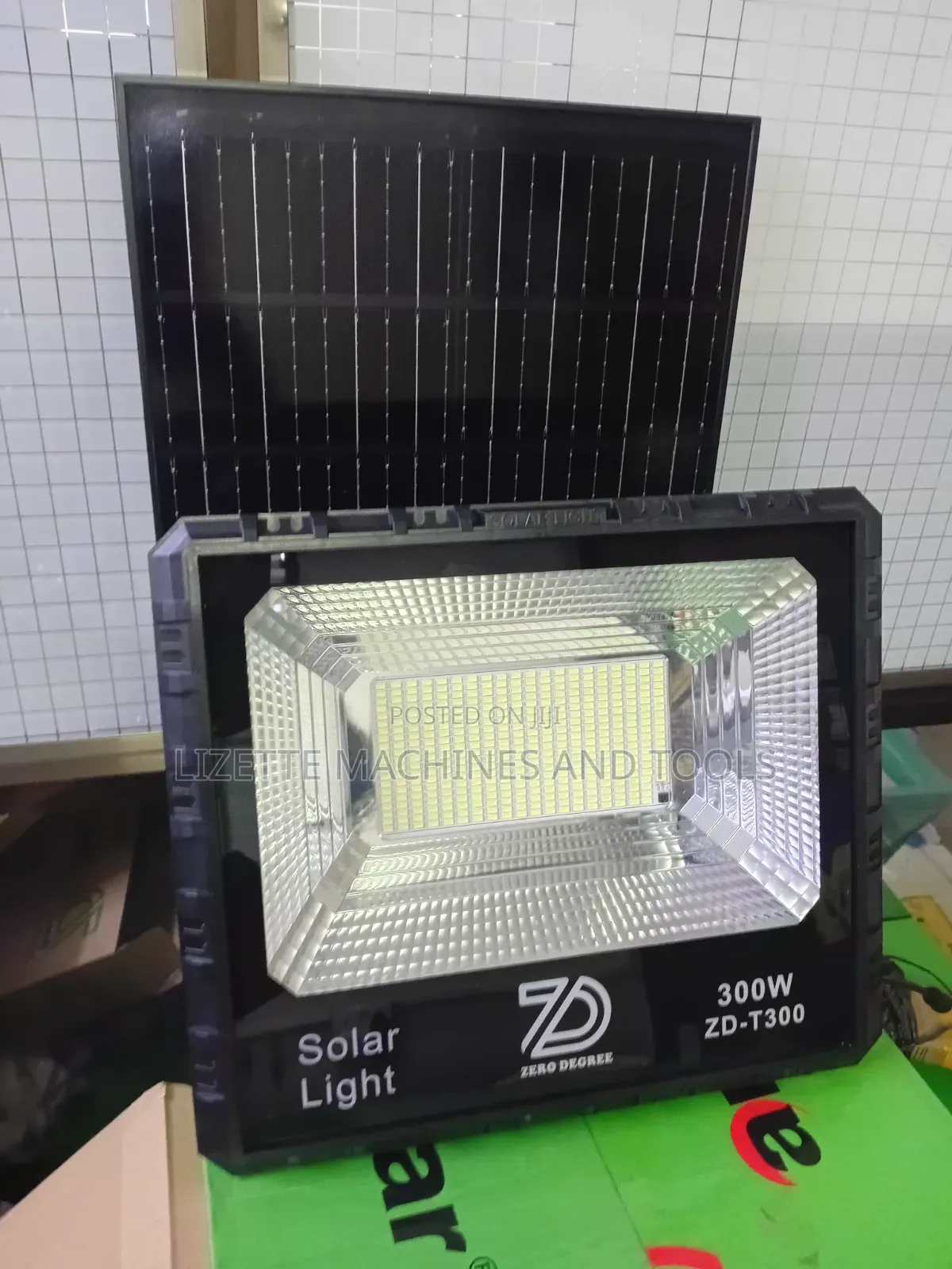 Zero Degree ZD 300W Solar Flood Light