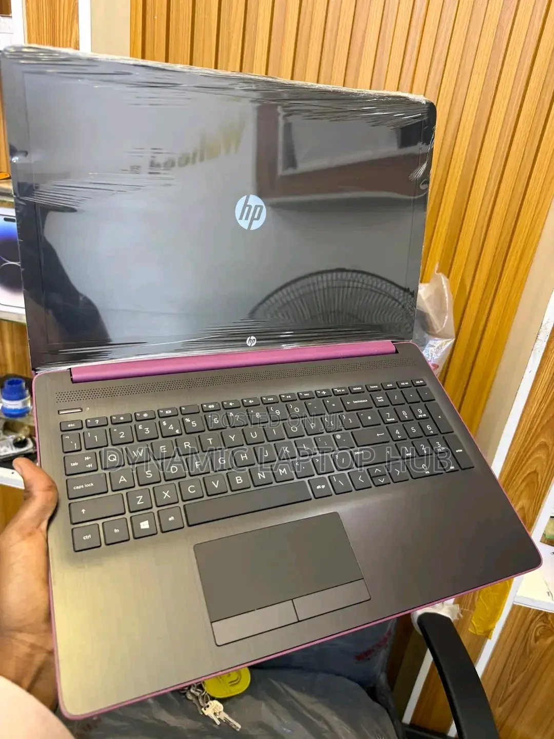 Laptop HP 15 4GB AMD A6 HDD 512GB