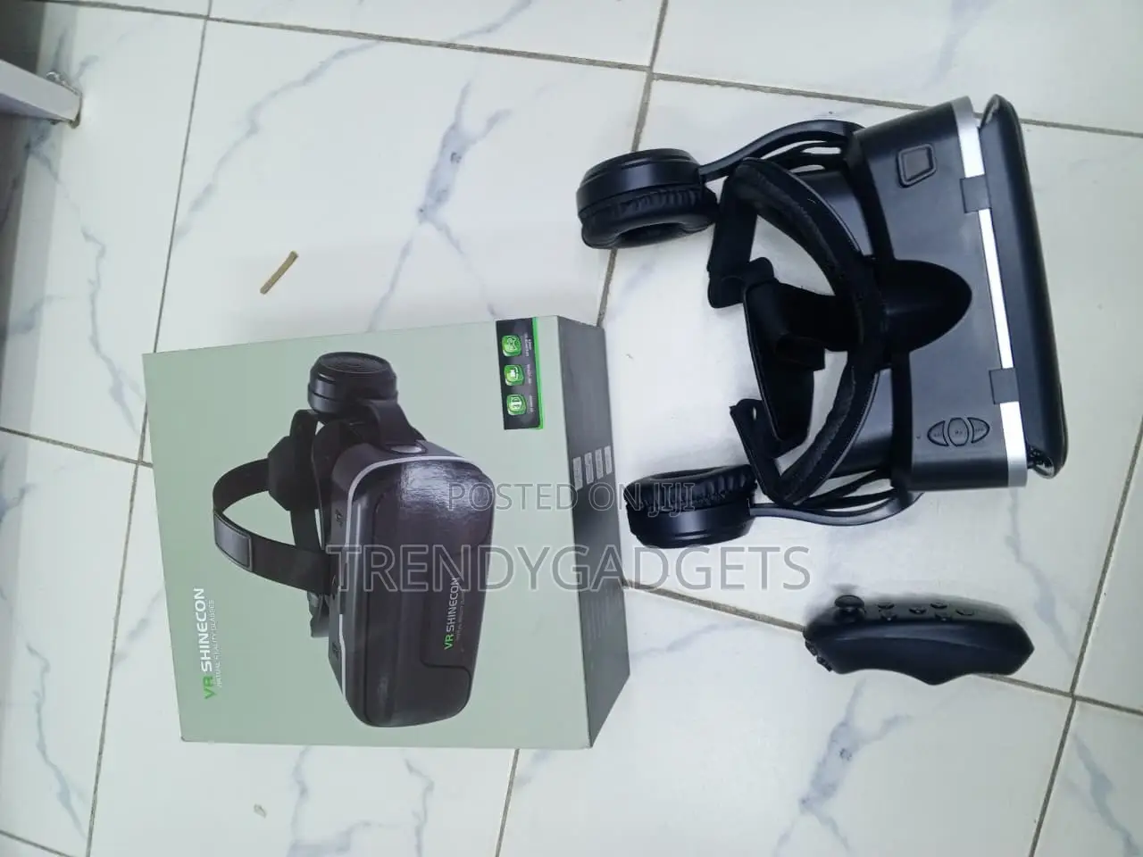 SHINECON 3D Virtual Reality Headset and Controller for Mobile