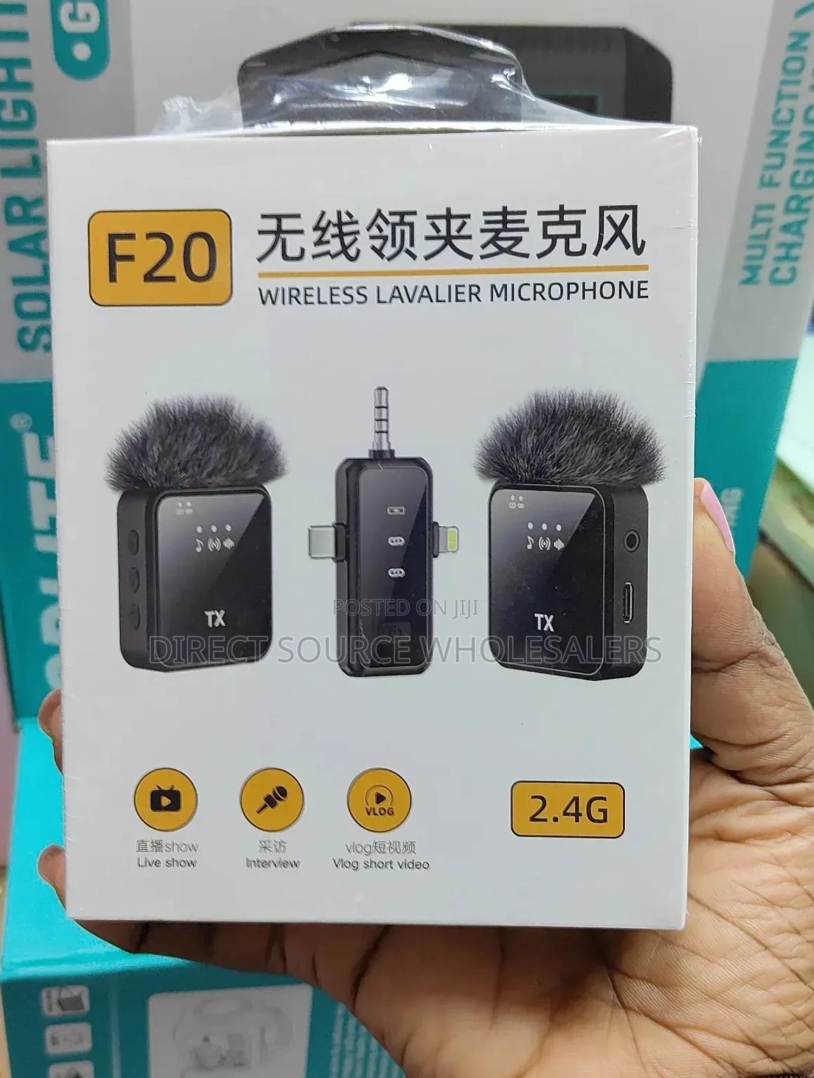 3-1 Portable Clip on Lavalier Wireless Microphone