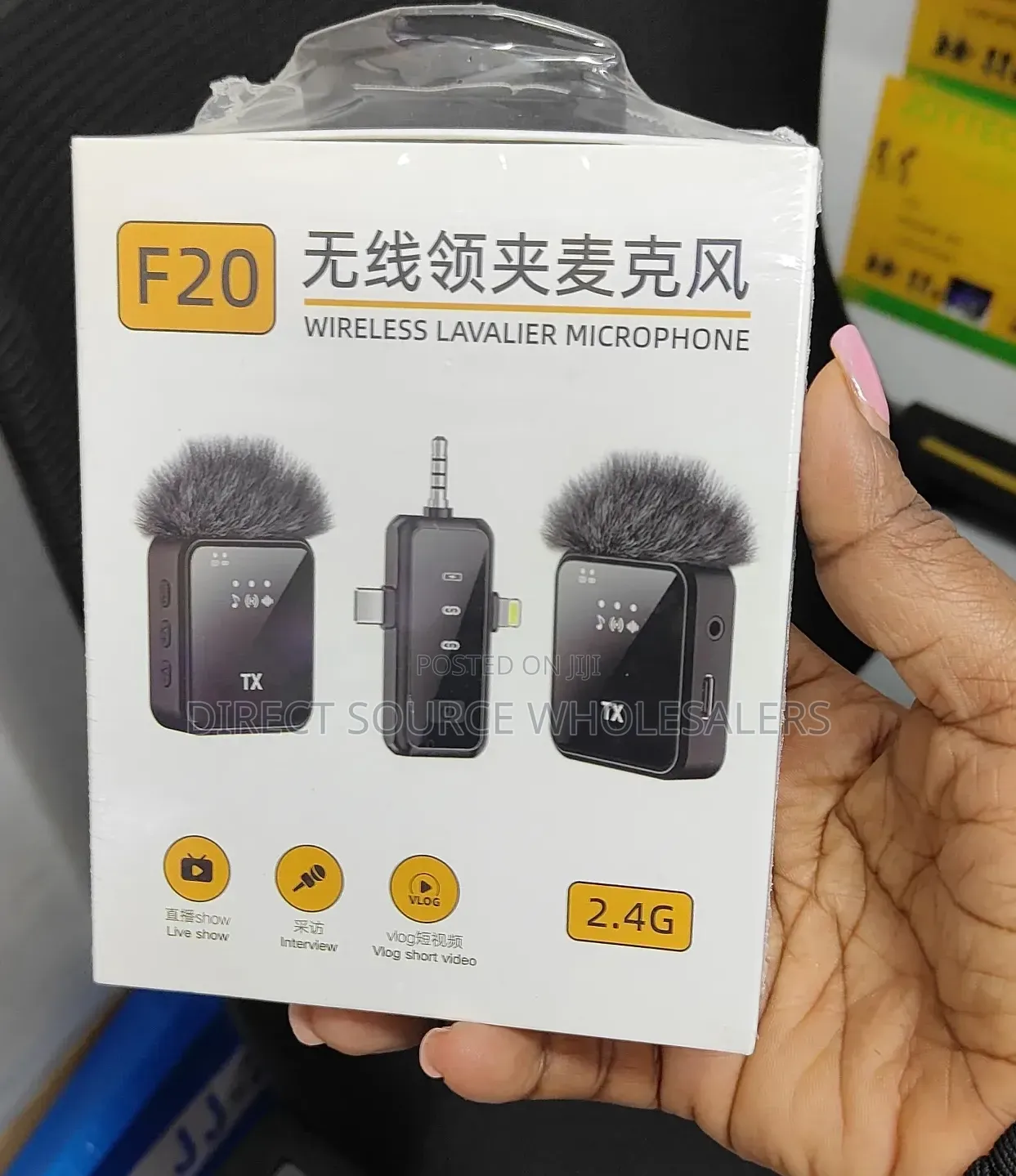 3-1 Portable Clip on Lavalier Wireless Microphone