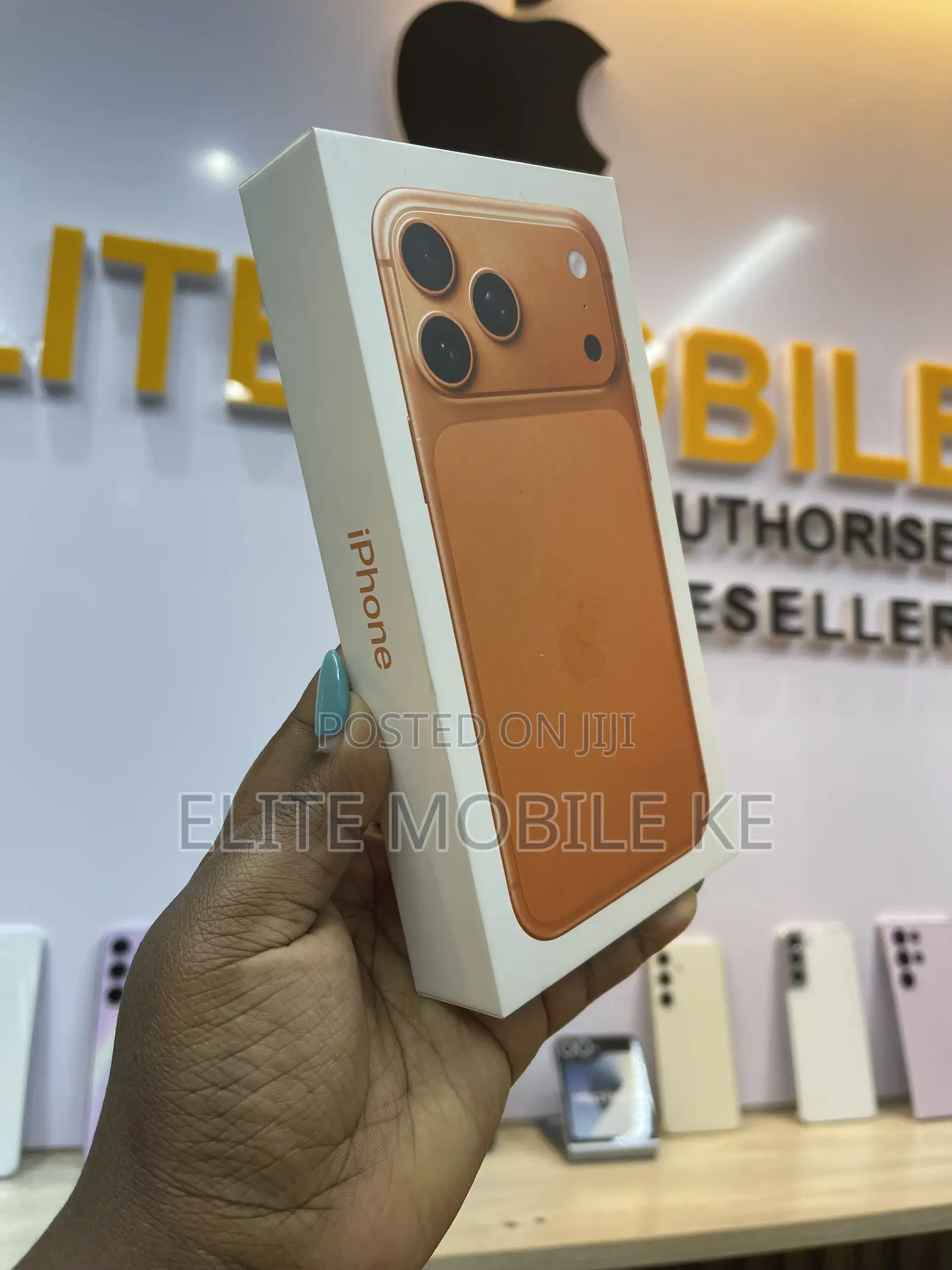 New Apple iPhone 17 Pro Max 256 GB Orange