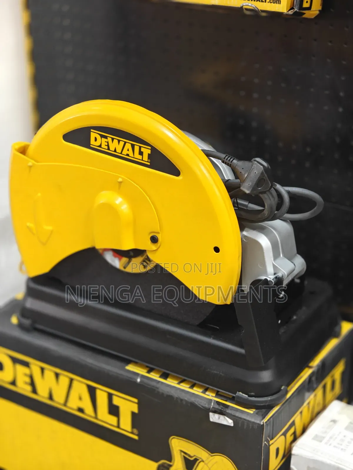 Dewalt – D28730-B5 2300W 355mm-Chop Saw