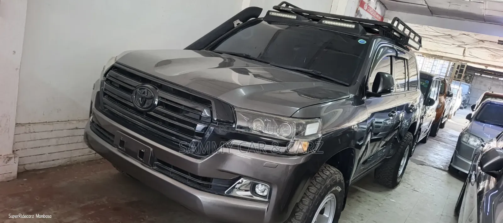 Toyota Land Cruiser 2018 Gray