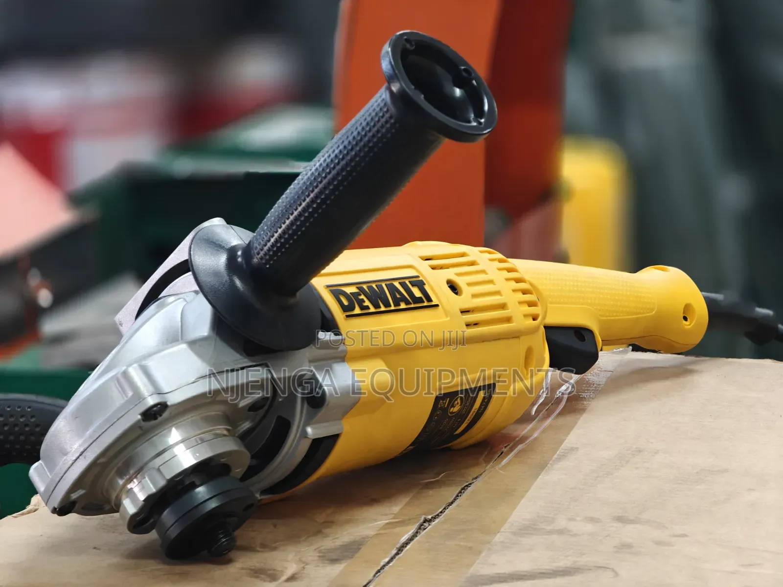 DEWALT DWE492-B5 Professional Angle Grinder