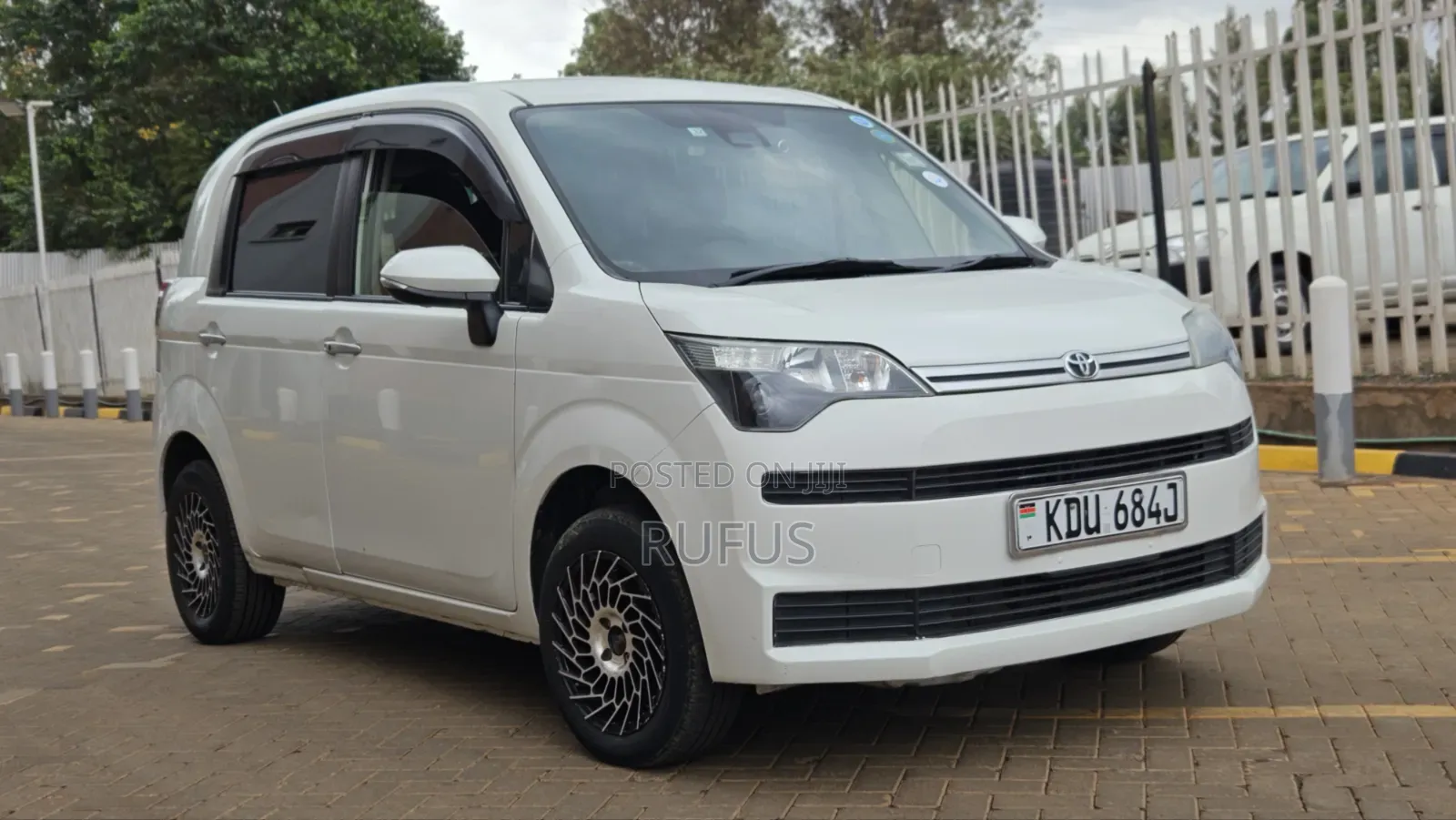 Toyota Spade 1.5 2019 Pearl
