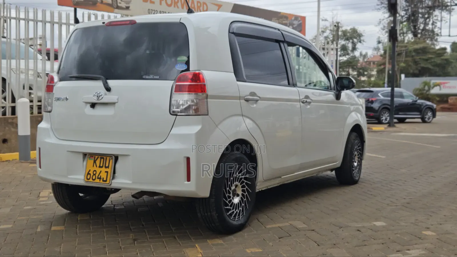 Toyota Spade 1.5 2019 Pearl