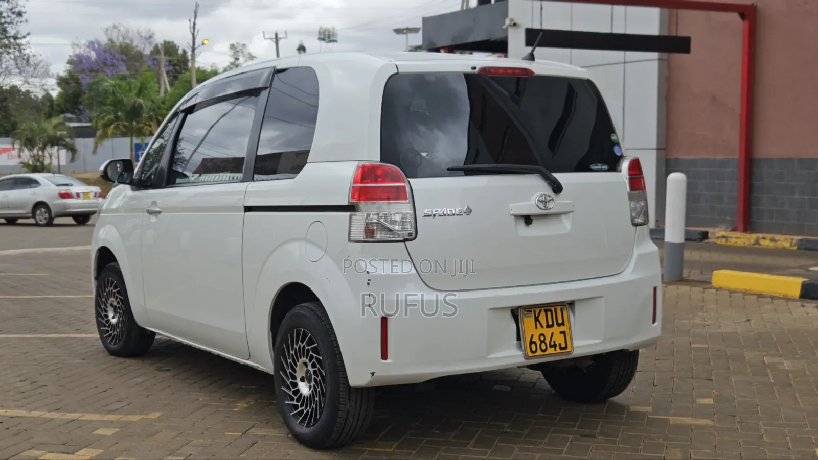 Toyota Spade 1.5 2019 Pearl