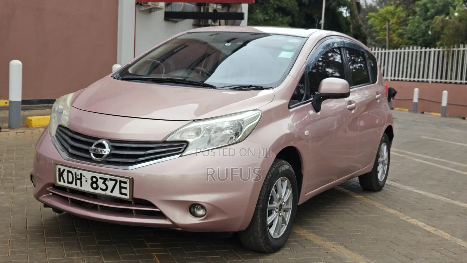 Nissan Note 1.2 Petrol 2015 Pink