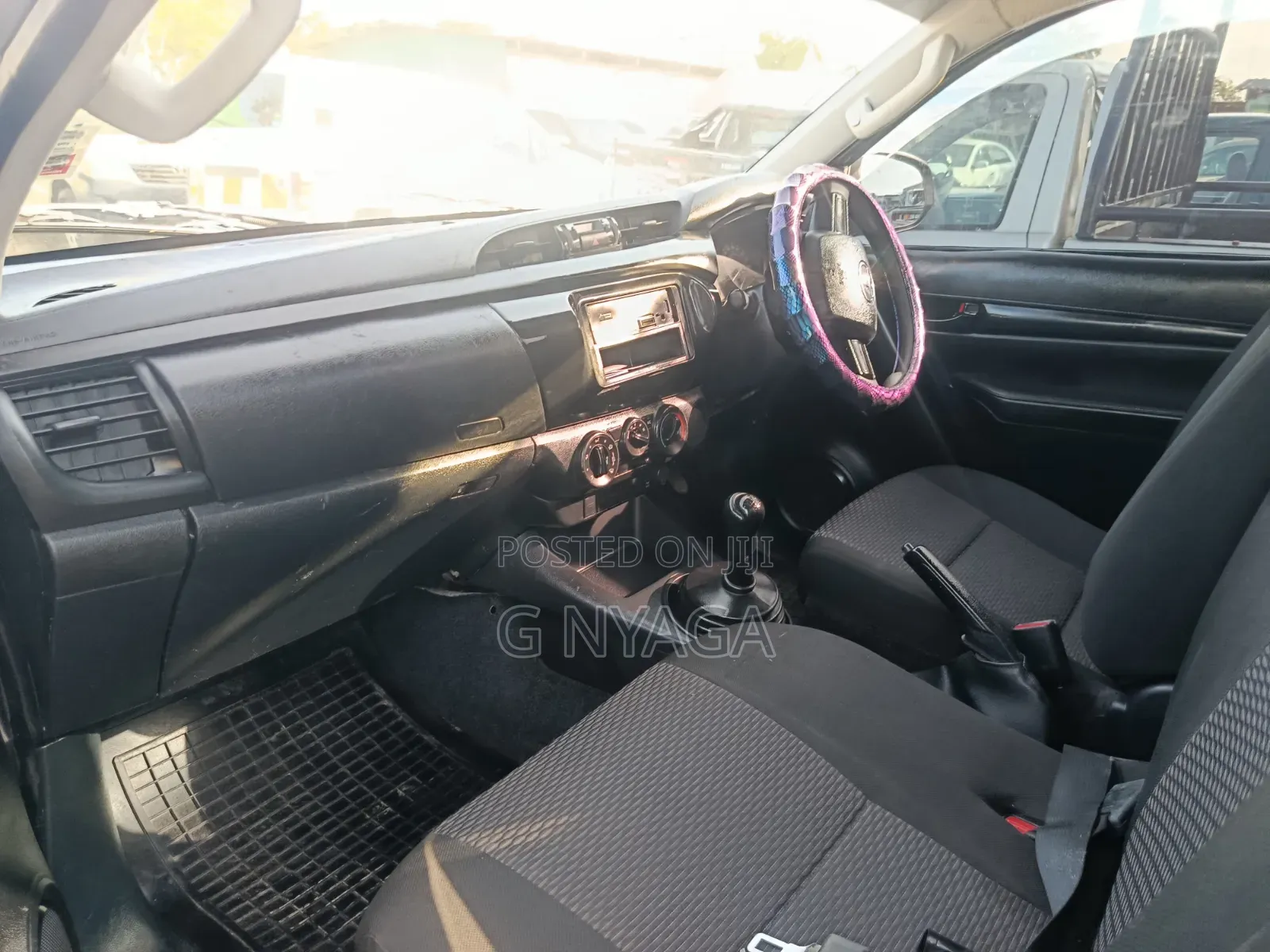 Toyota Hilux 2022 Gray