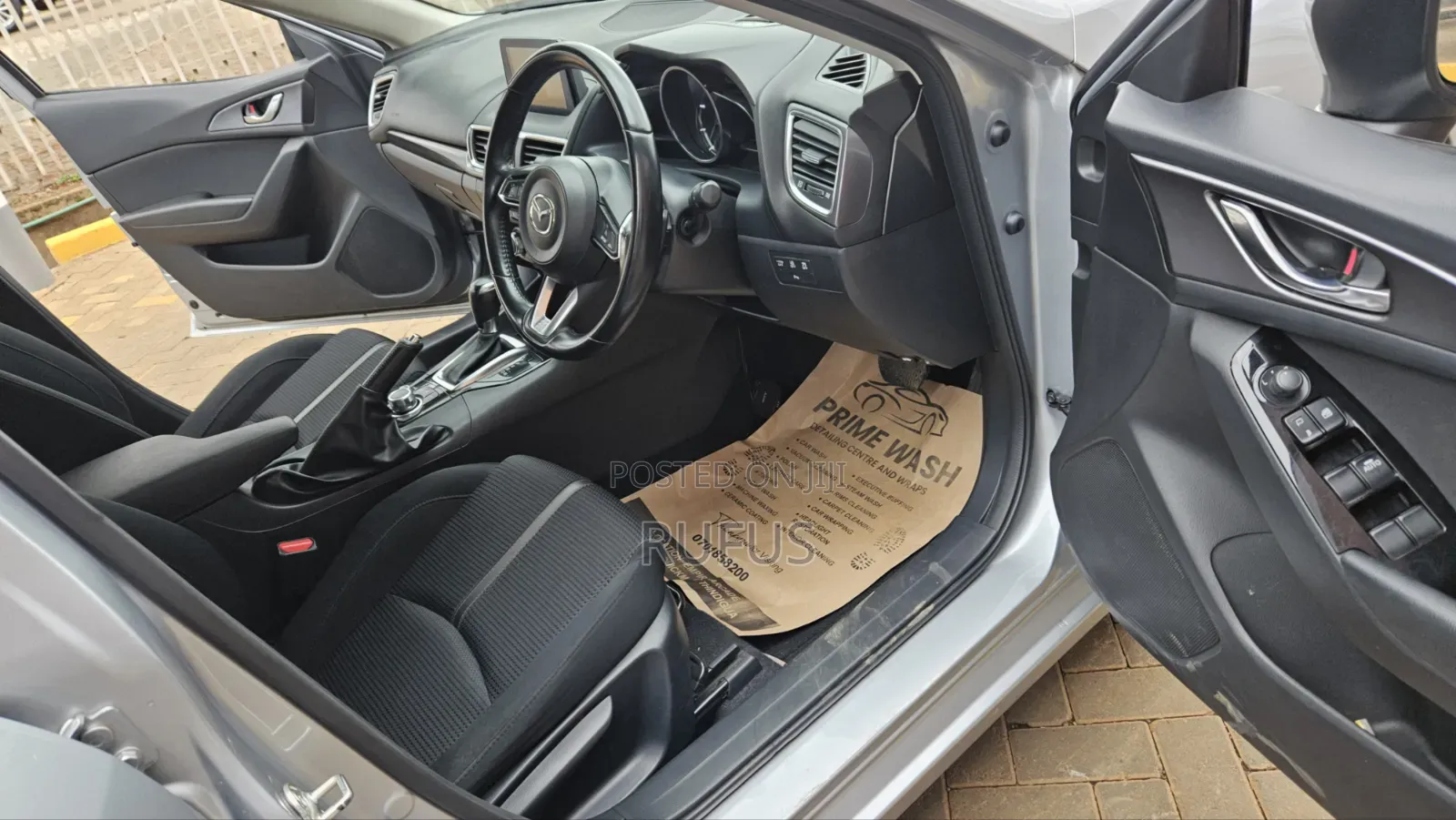 Mazda Axela 2018 Silver