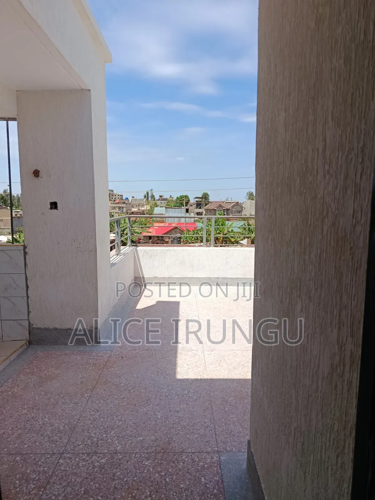 4bdrm Mansion in Riverside Estate, Kenyatta Road / Theta  for sale