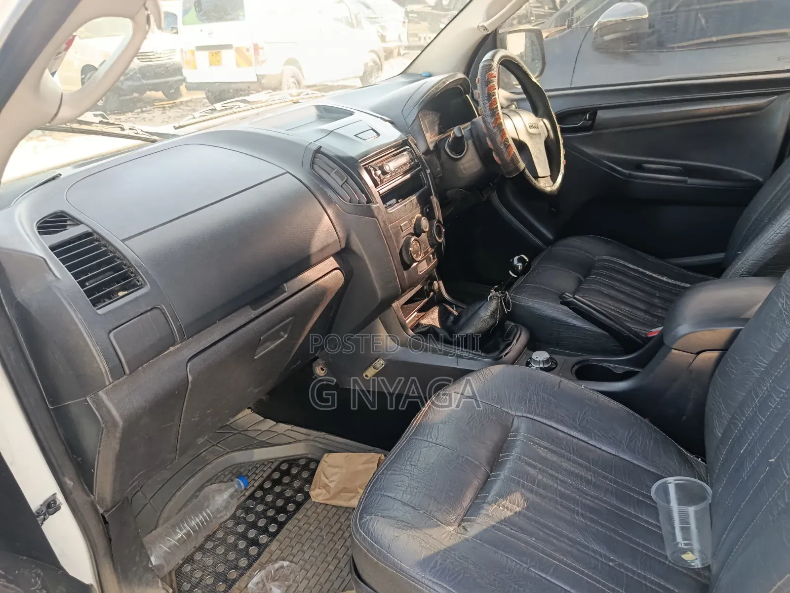 Isuzu D-MAX 2015 White