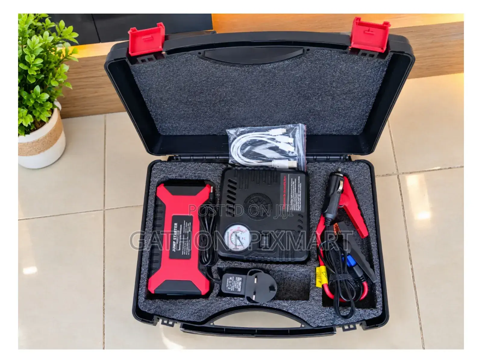 Rechargeable Car Battery Jump Starter for Roadside Emergencies
