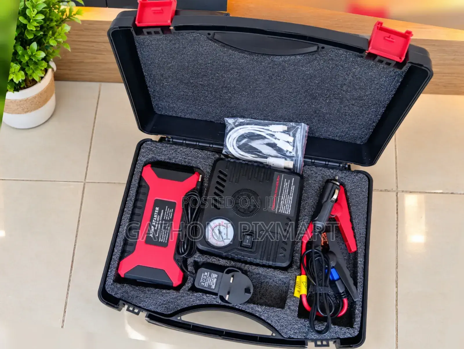 Rechargeable Car Battery Jump Starter for Roadside Emergencies