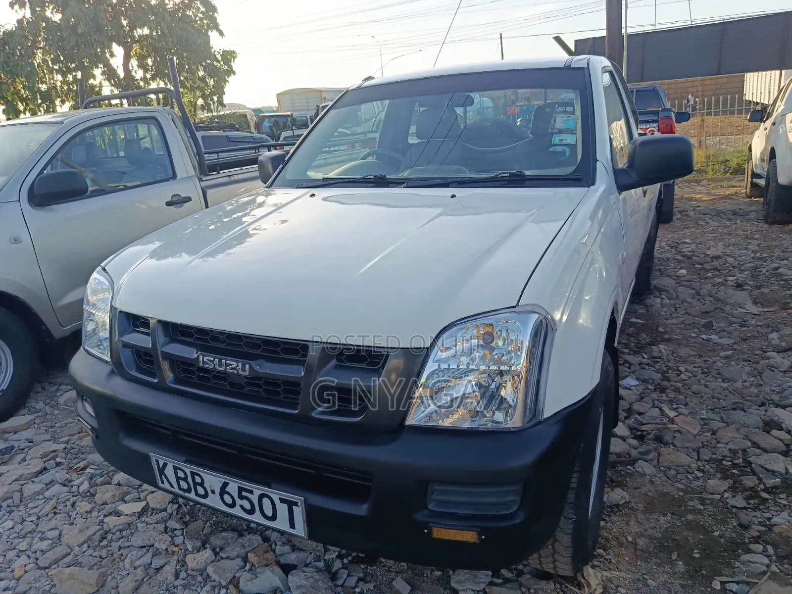 Isuzu D-MAX 2008 White