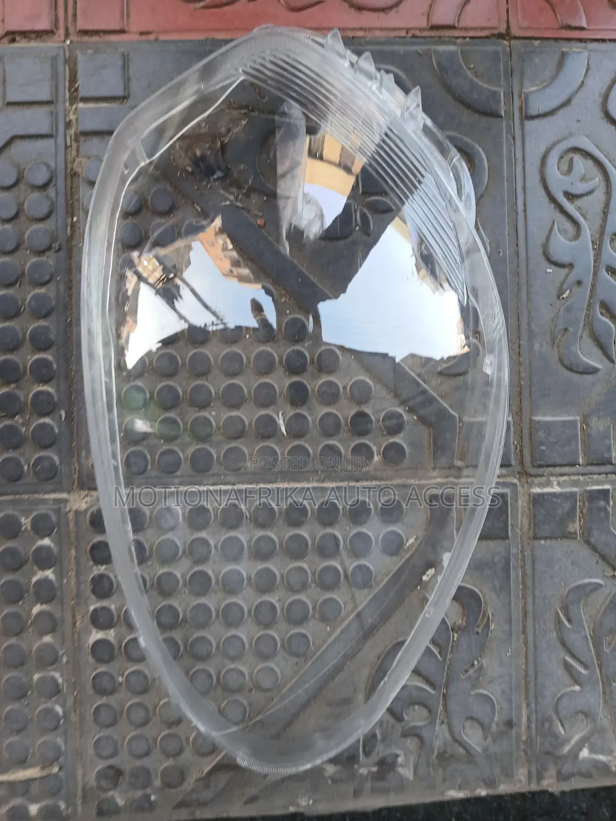 Passo 2008-2012 Headlamp Lens.
