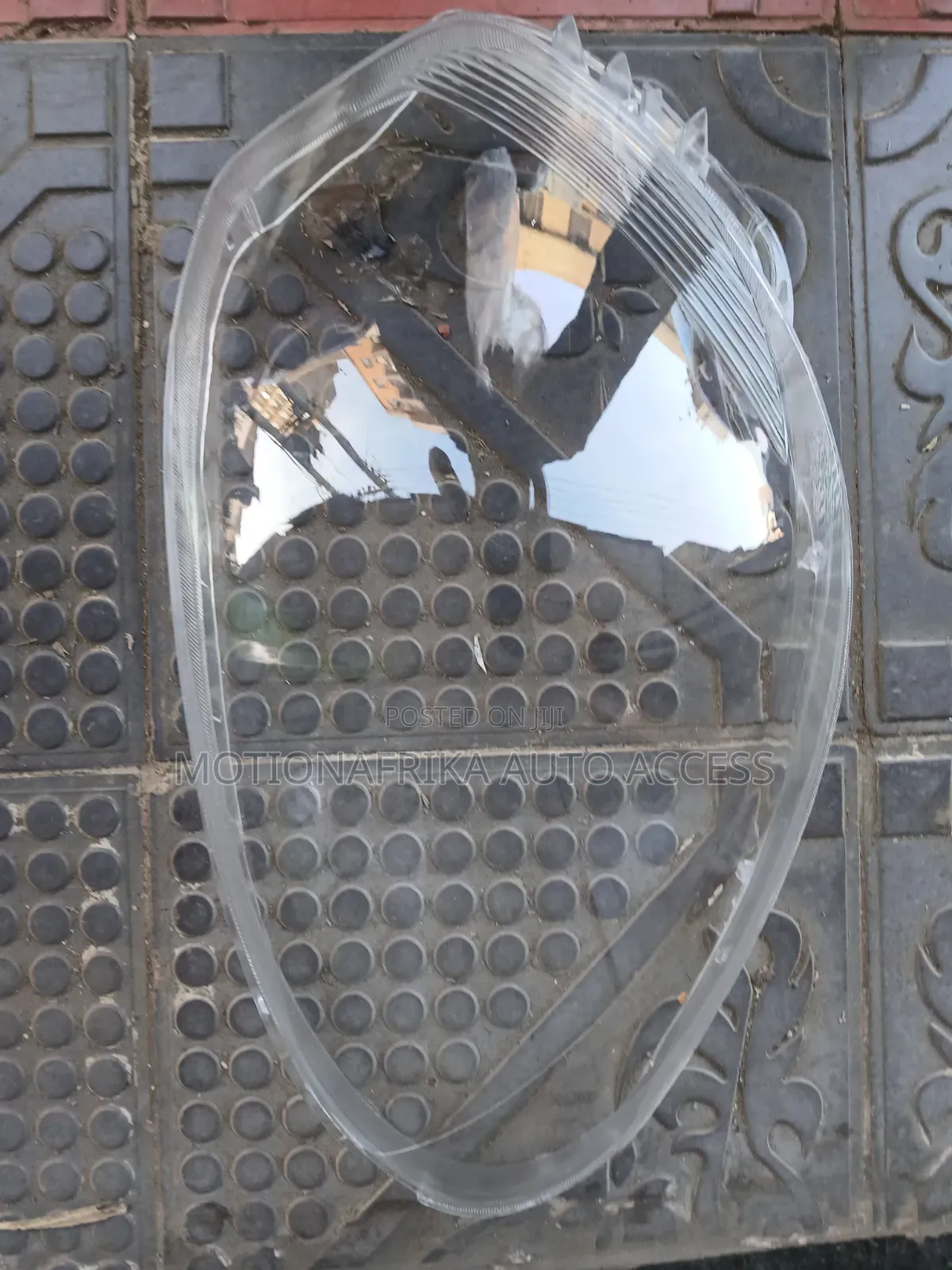 Passo 2008-2012 Headlamp Lens.