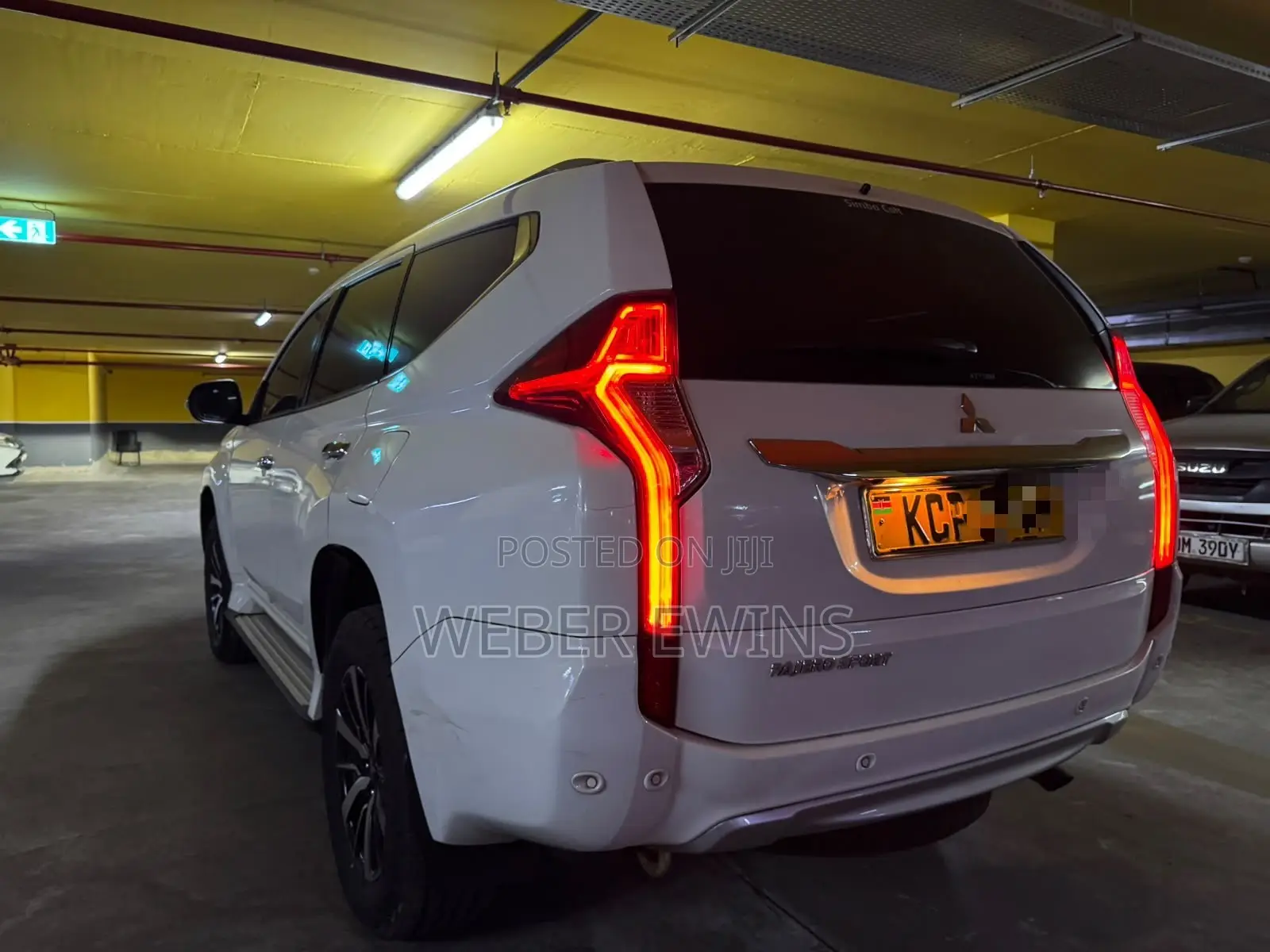Mitsubishi Pajero Sport 2017 White