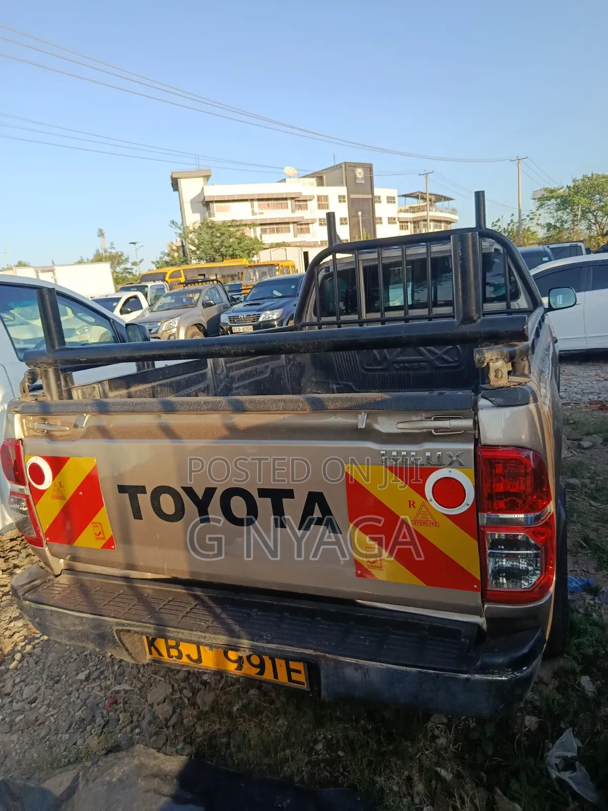 Toyota Hilux 2008 Gold