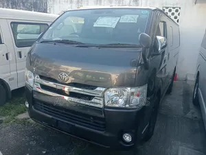 Toyota HiAce 2019 Black