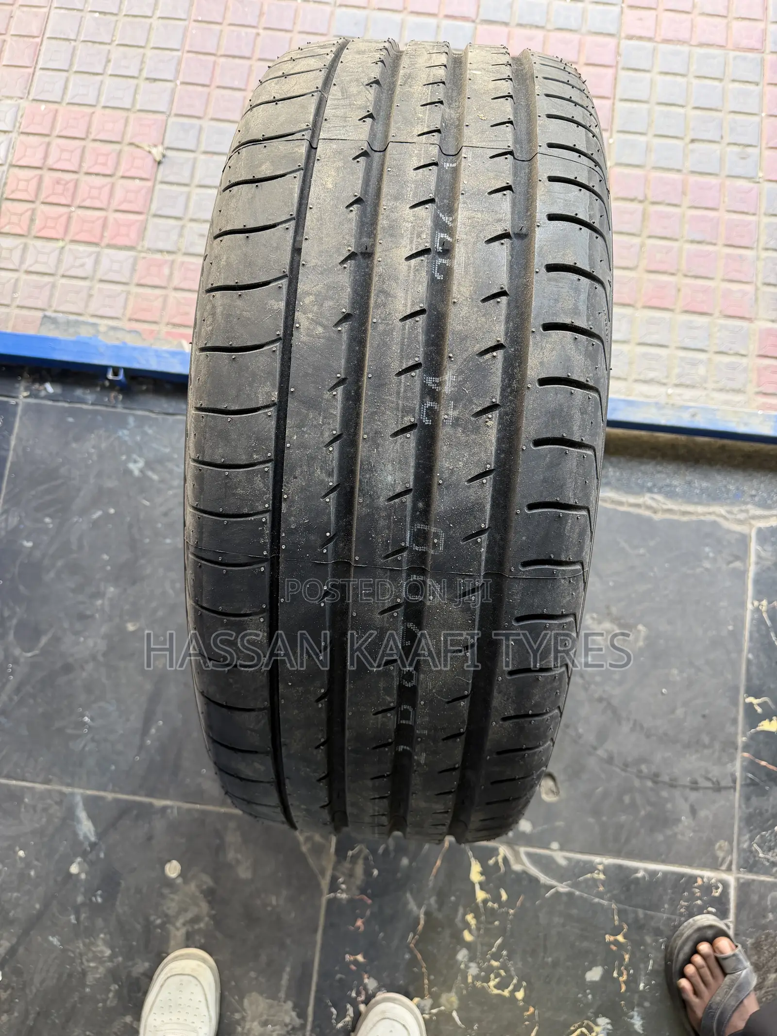 275/45r21 Yokohama Tyre