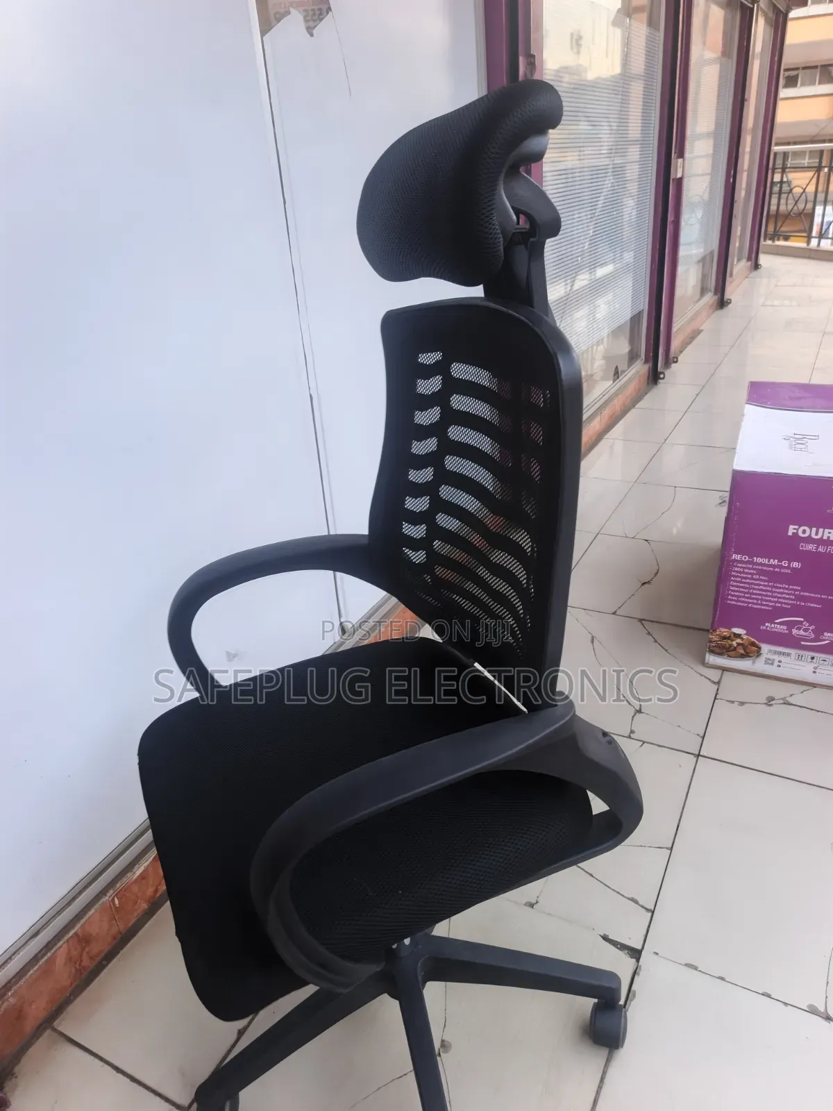 Secretarial Mesh Office Seat With Headrest & Armrests