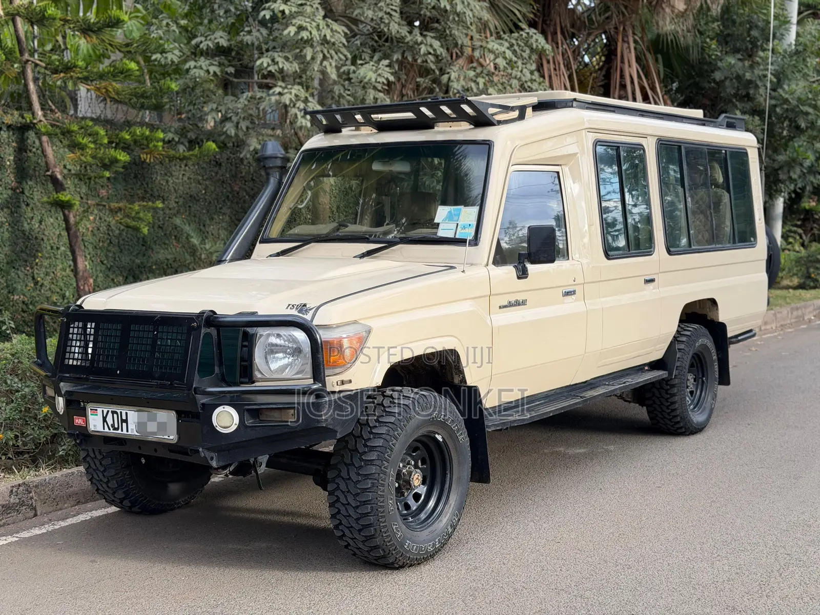 Toyota Land Cruiser 79 Series 2014 Brown