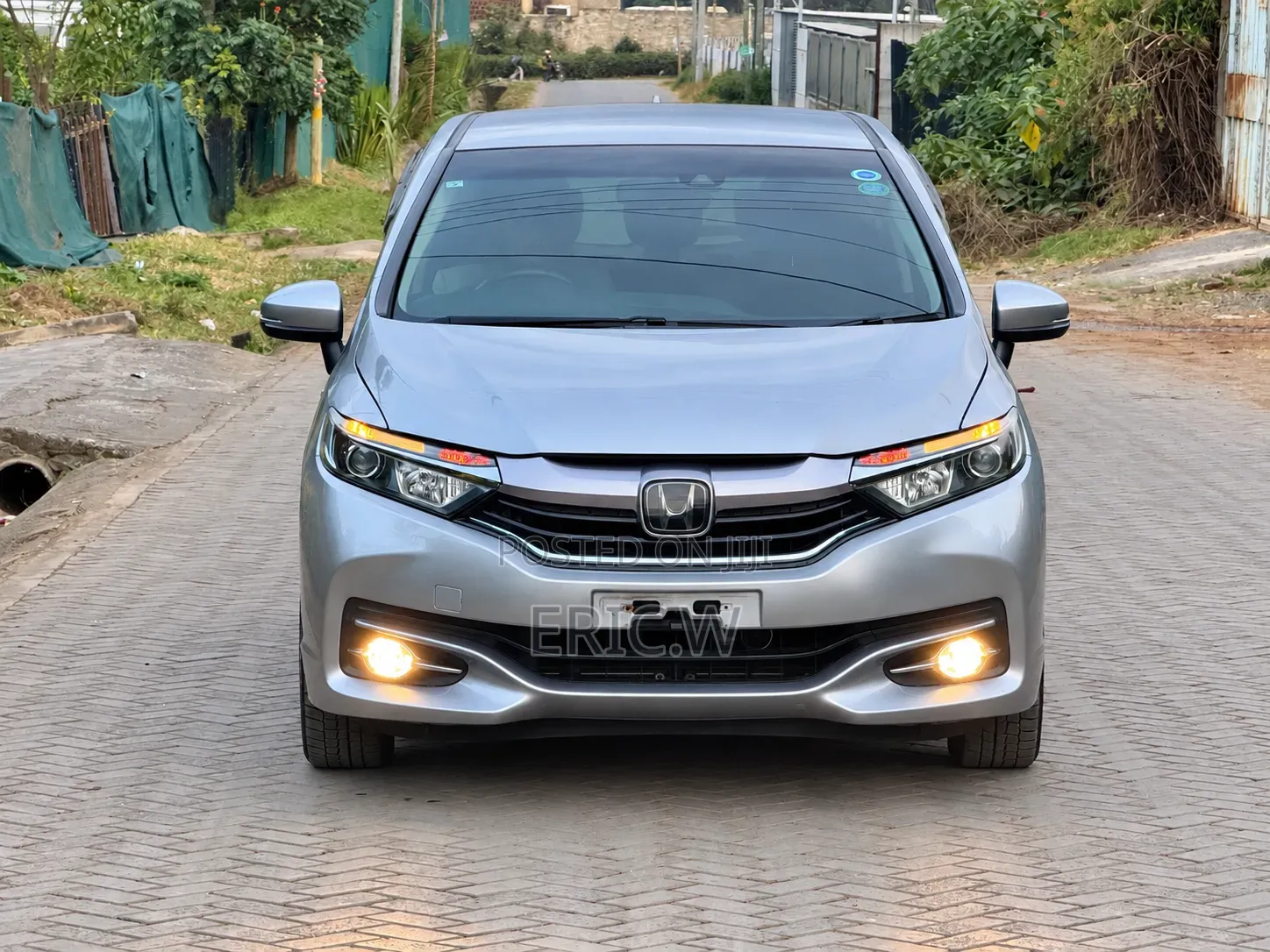 Honda Shuttle 1.5 Hybrid 2WD 2019 Gray