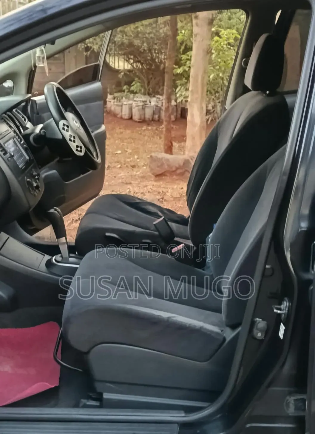 Nissan Tiida 2011 Black