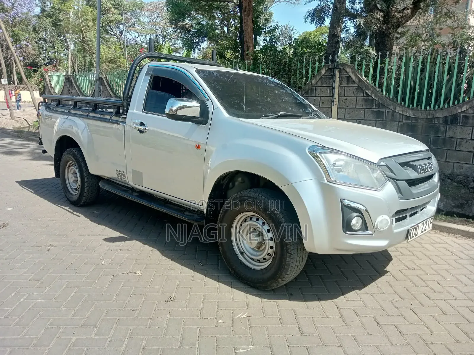 Isuzu D-MAX 2021 Silver