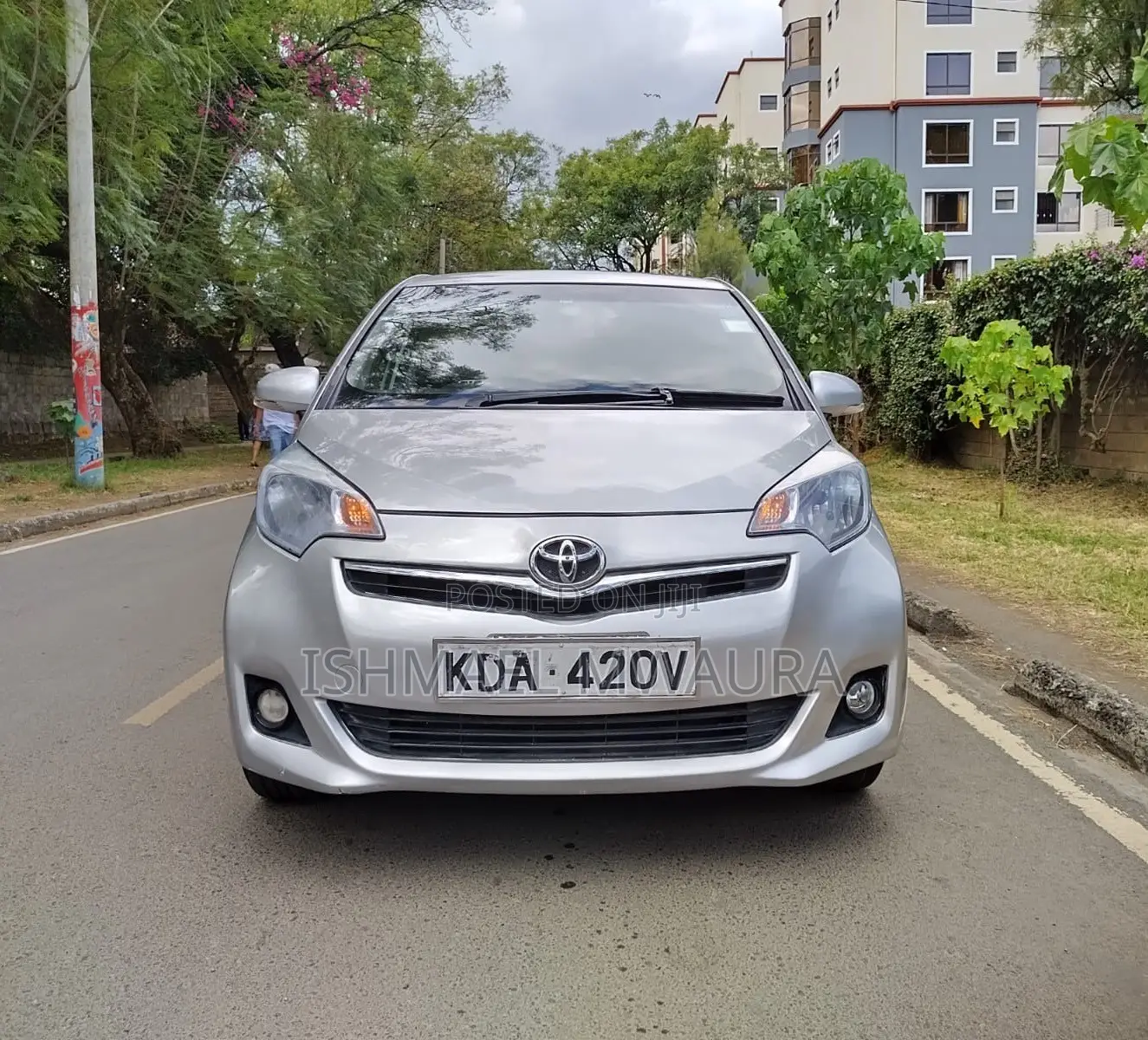 Toyota Ractis 1.5 FWD 2014 Silver