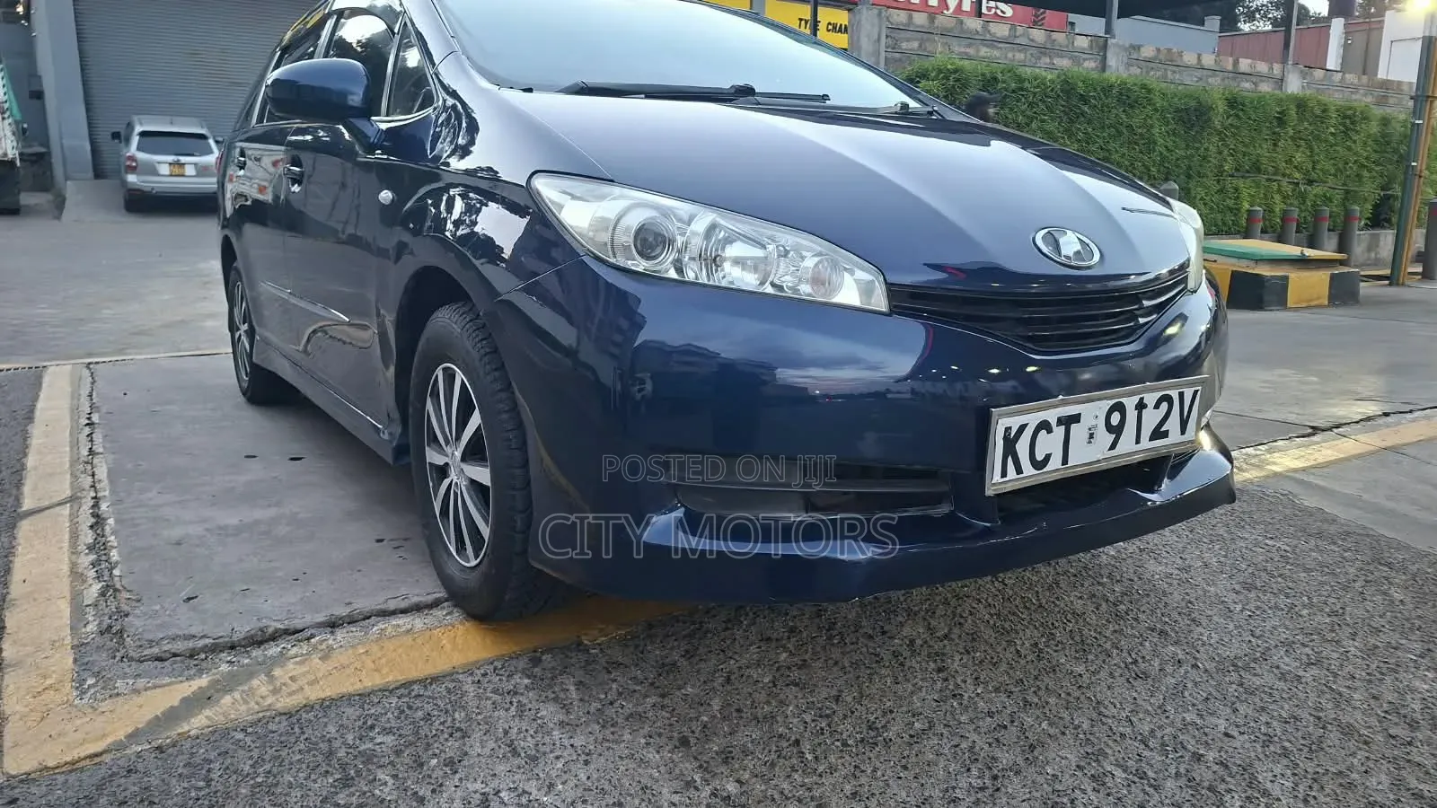 Toyota Wish 2011 Blue