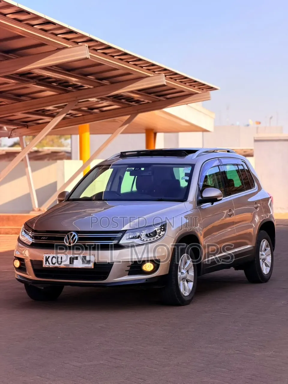 Volkswagen Tiguan 2013 Gold