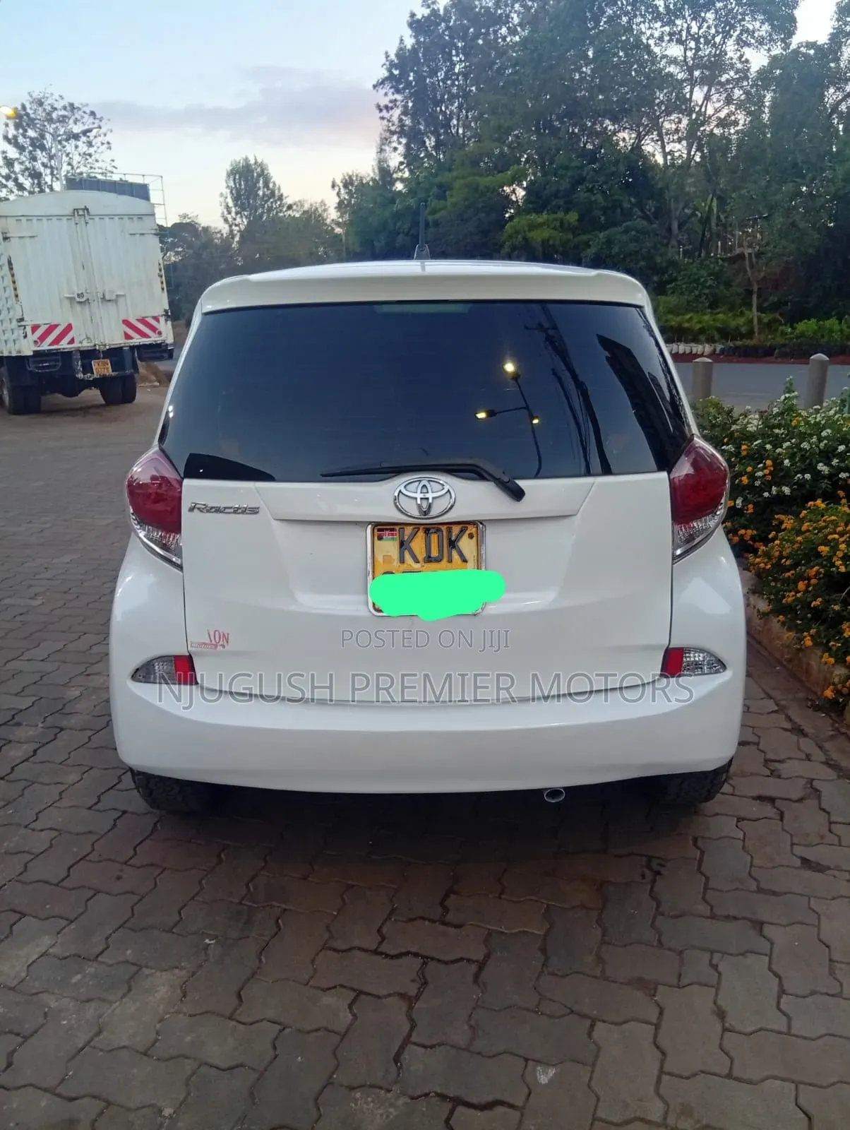Toyota Ractis 2015 White