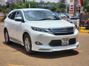 Toyota Harrier 2.0 2015 Pearl