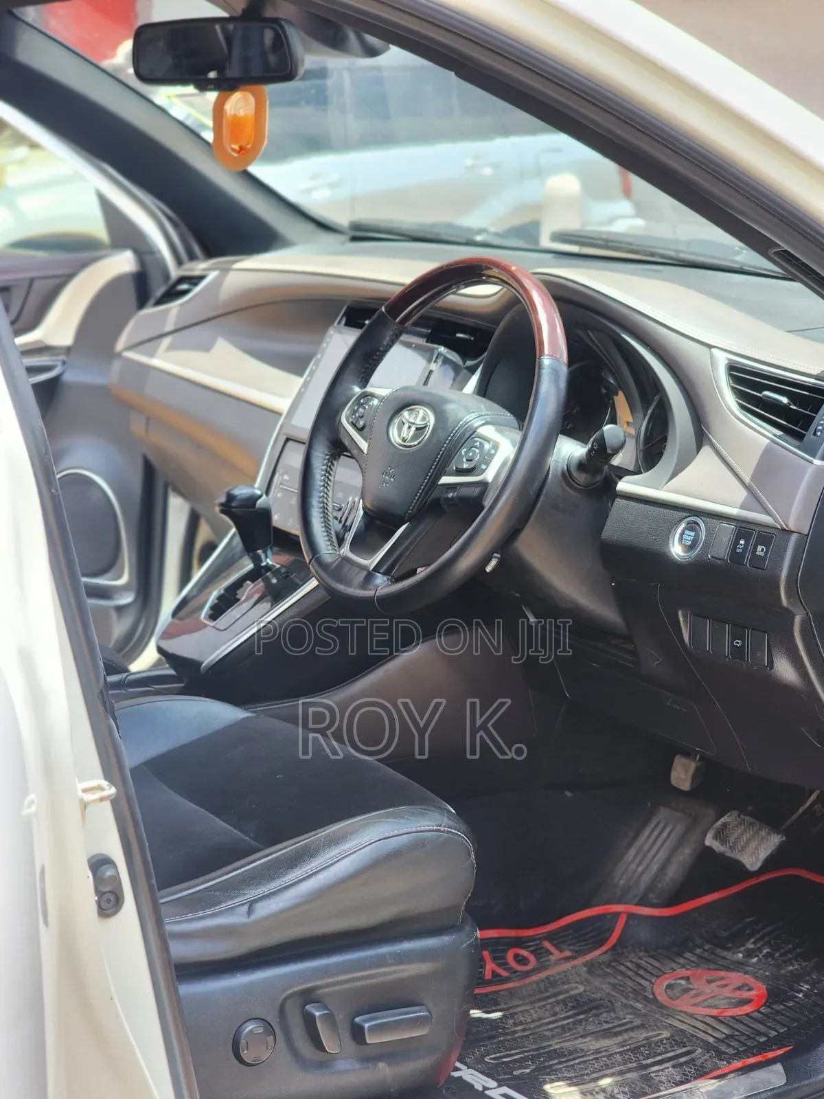 Toyota Harrier 2.0 2015 Pearl