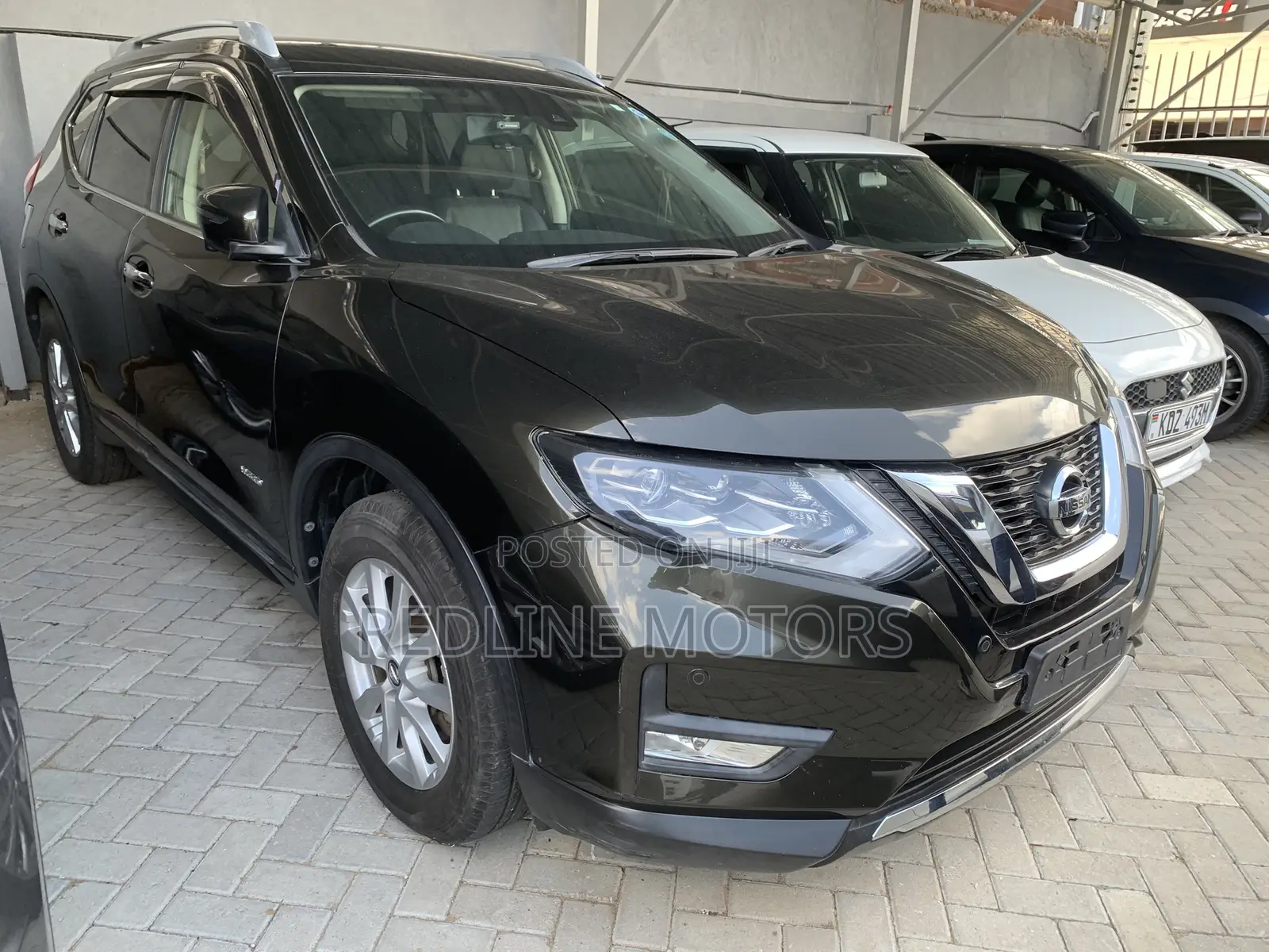 Nissan X-Trail 2.0 Petrol FWD 2019 Green