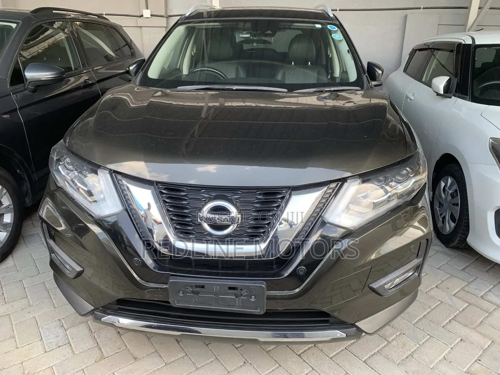 Nissan X-Trail 2.0 Petrol FWD 2019 Green