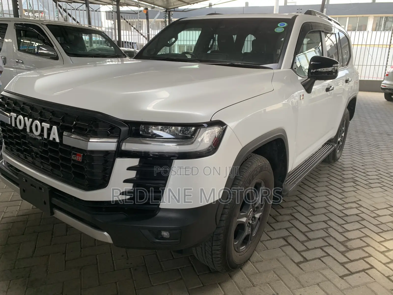 Toyota Land Cruiser 3.3 DT 2022 Pearl