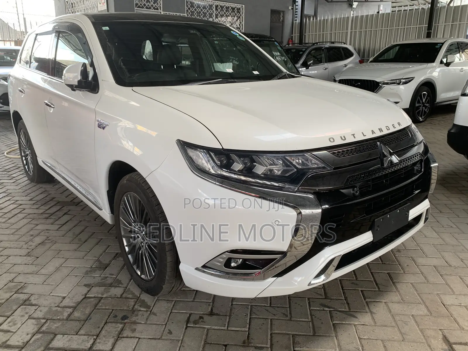 Mitsubishi Outlander 2.0 PHEV AWD 2019 Pearl