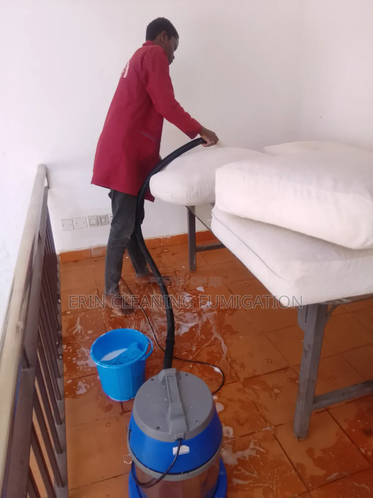 Deep Fabric Couch Cleaning Services